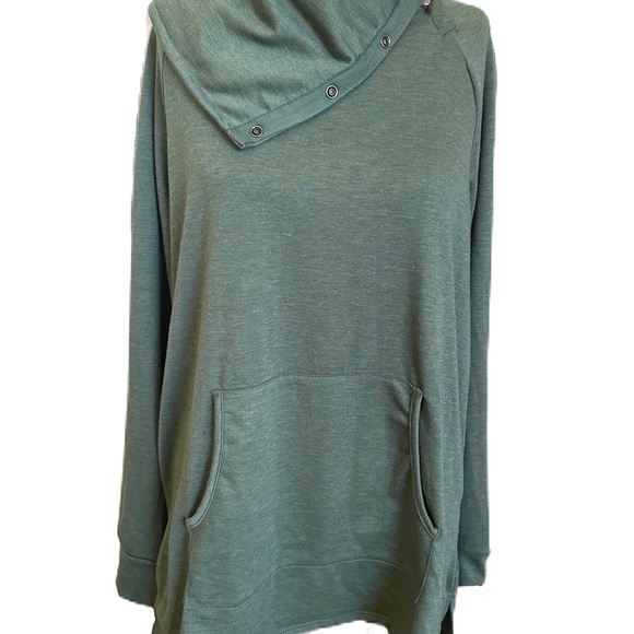 Grace & Lace Green Sweatshirt With Kangaroo Pocket. size Large - Picture 1 of 8